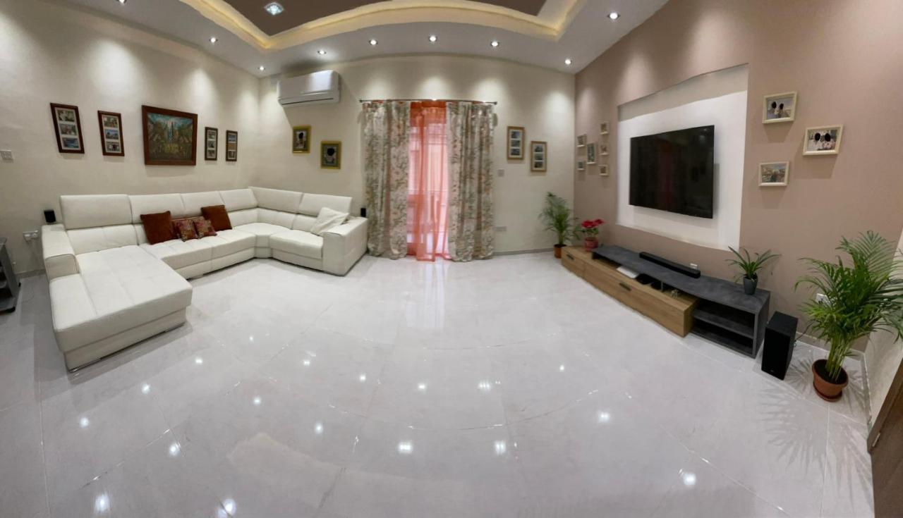 Sunrise Apt Near Beach Smarttv & Netflix Birżebbuġa Екстериор снимка