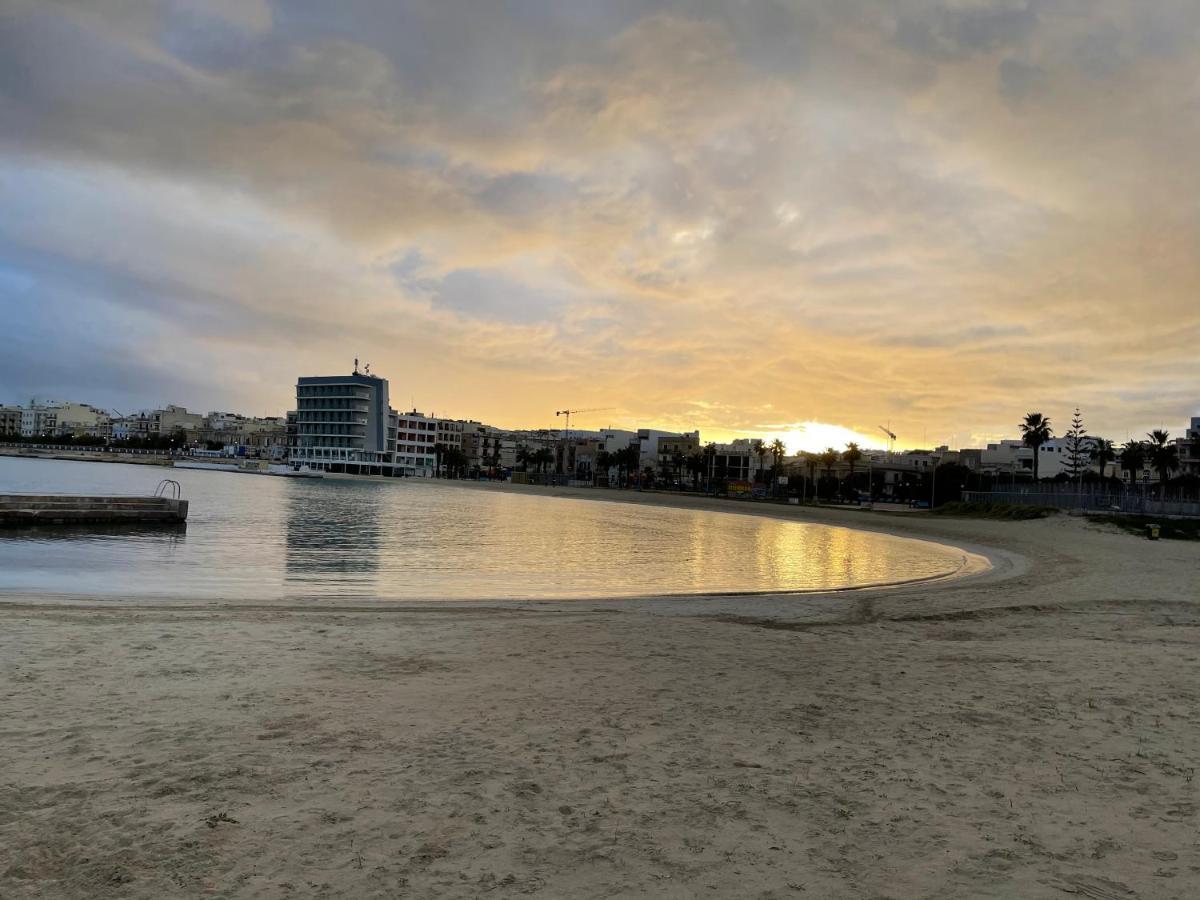 Sunrise Apt Near Beach Smarttv & Netflix Birżebbuġa Екстериор снимка