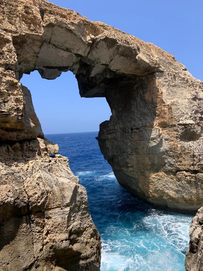 Sunrise Apt Near Beach Smarttv & Netflix Birżebbuġa Екстериор снимка