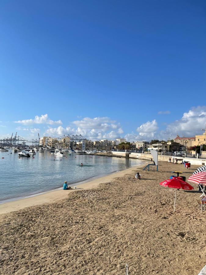 Sunrise Apt Near Beach Smarttv & Netflix Birżebbuġa Екстериор снимка